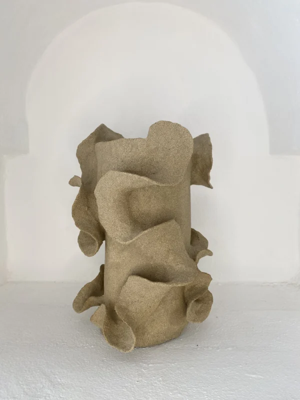 08-vingevase-sand-uden-glasur-2